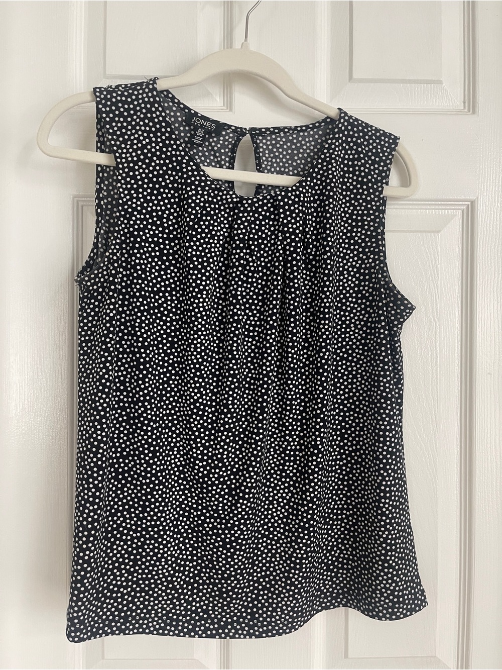 Jones New York Black and White Polka Dot Sleeveless Camisole
